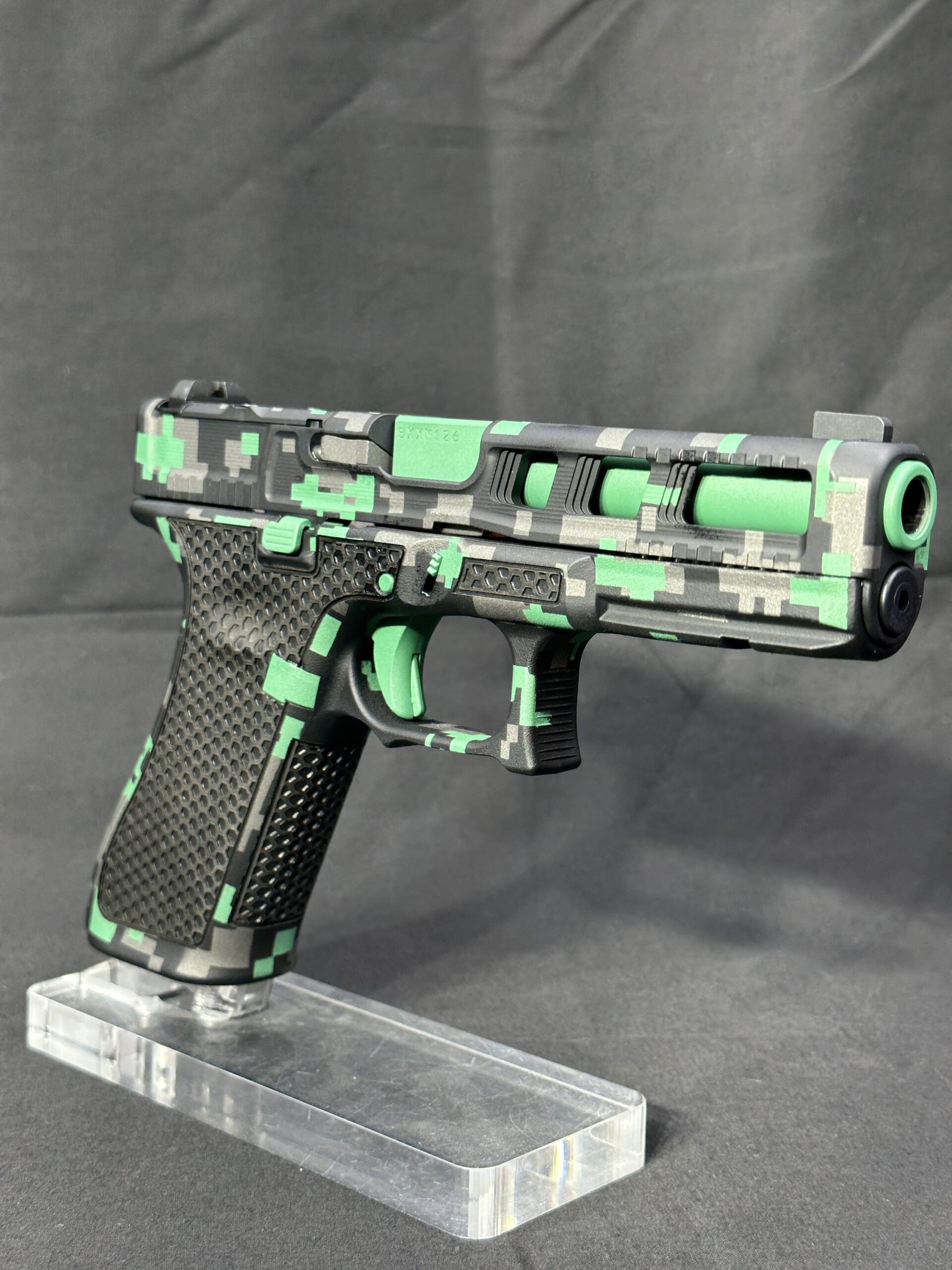 Glock G17 Green Digi Cam - Weapon DNA