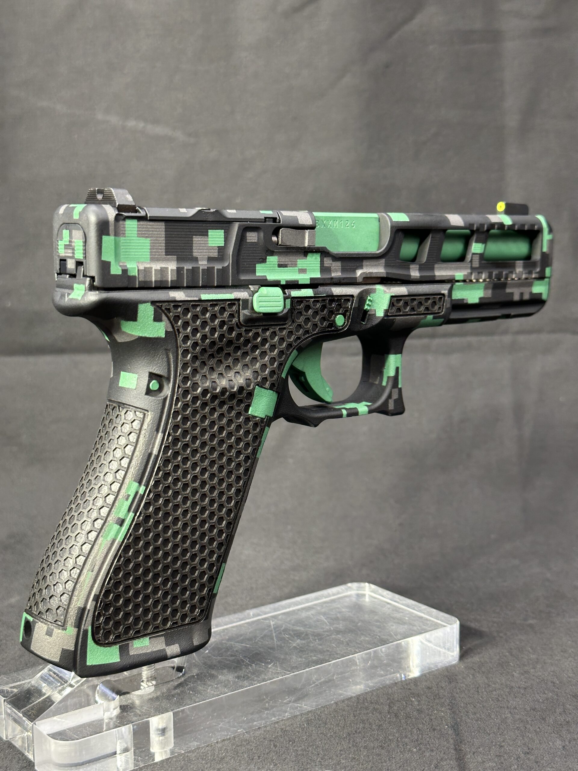 Glock G17 Green Digi Cam - Weapon DNA